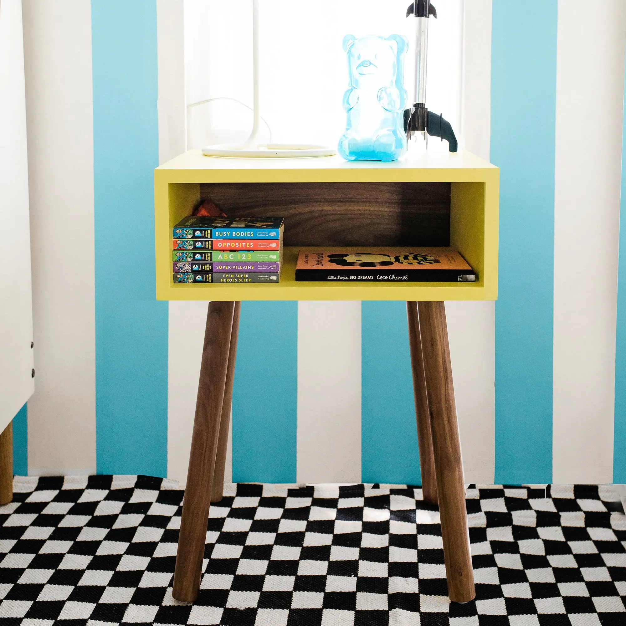 Minimo Modern Kids Nightstand