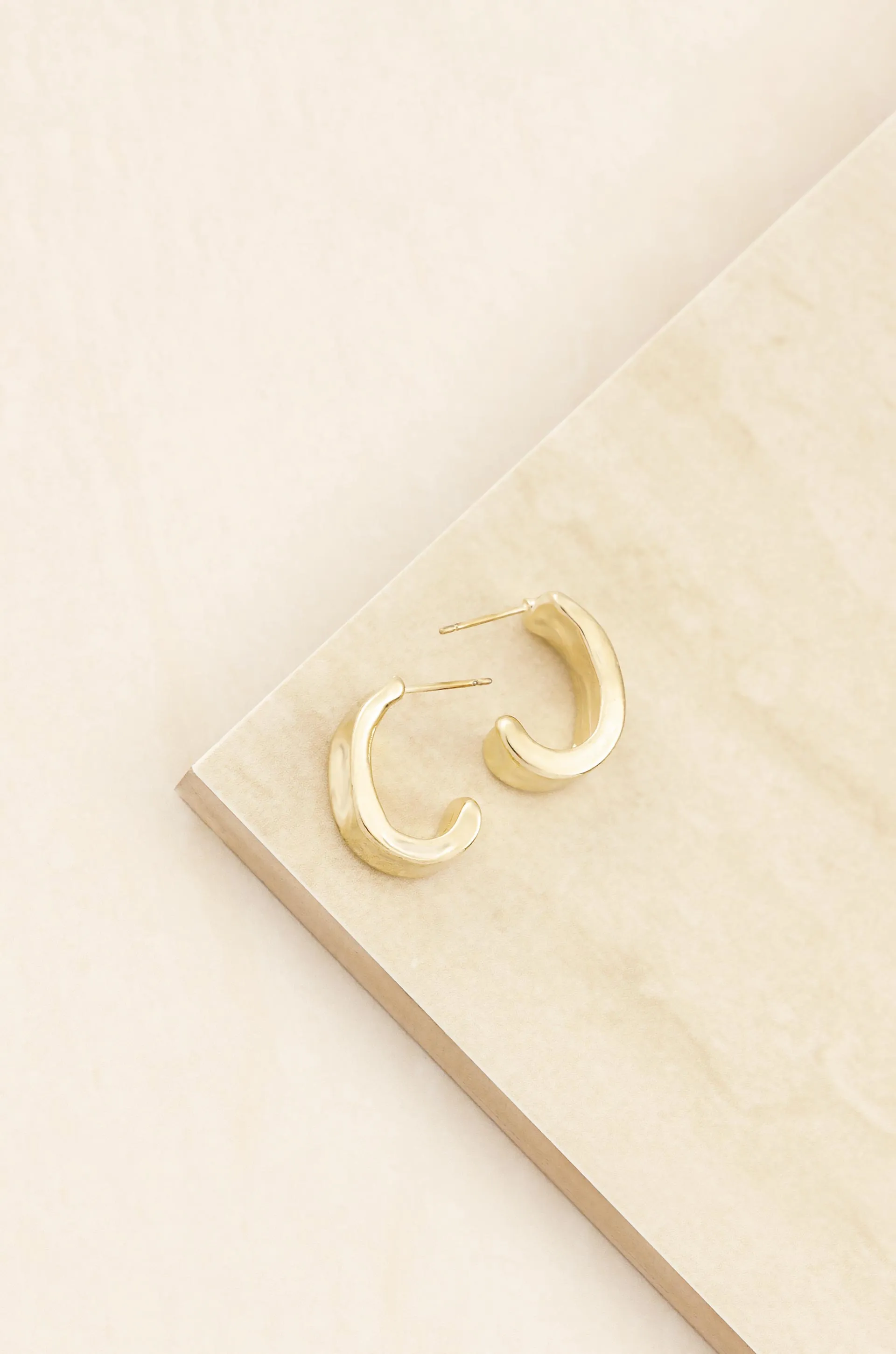 Miss Modern Mini Half Hoops