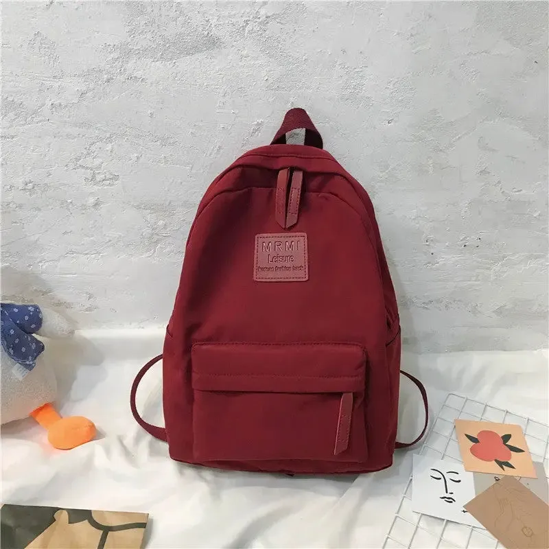 Mochila Pequena e Prática: Ideal para o Dia a Dia!