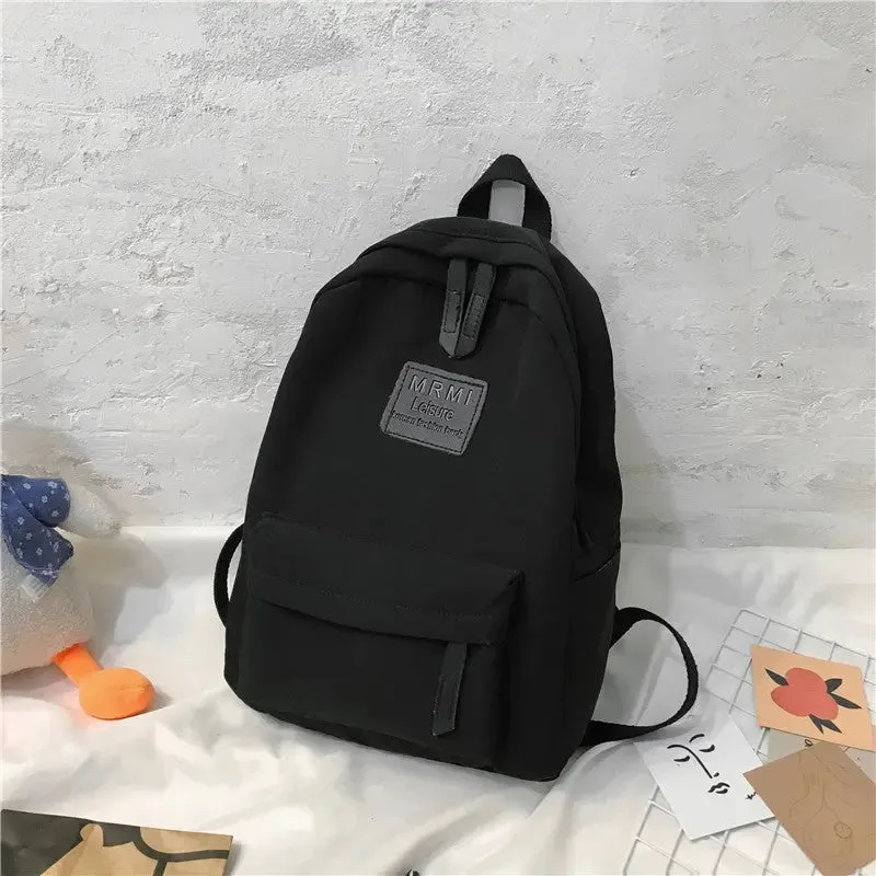 Mochila Pequena e Prática: Ideal para o Dia a Dia!