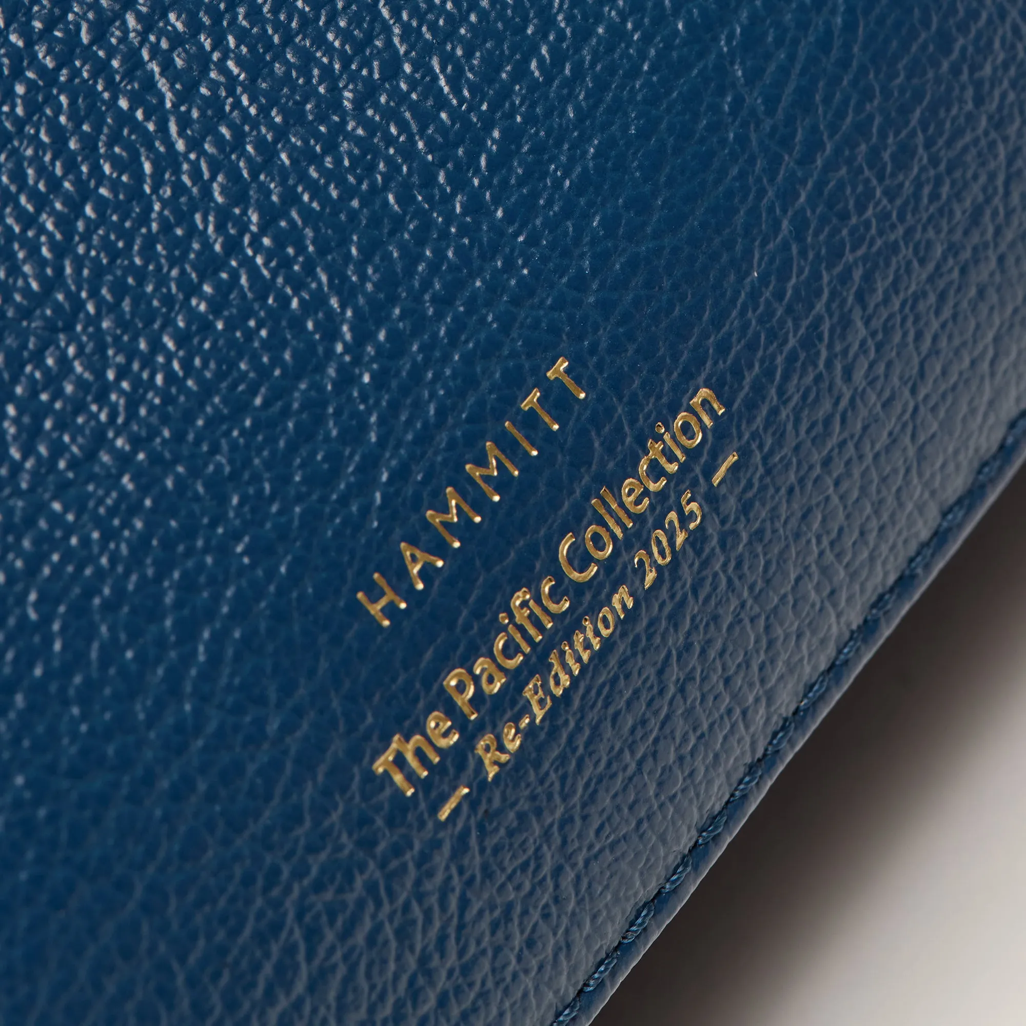 Montana Clutch | Pacific Collection Re-Edition/Brushed Gold | Sml