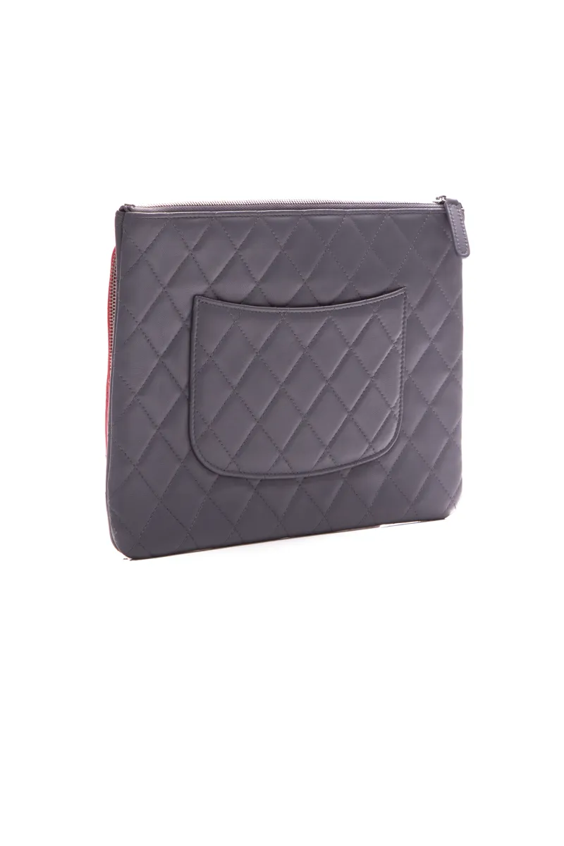 Multipocket Quilted Pouch