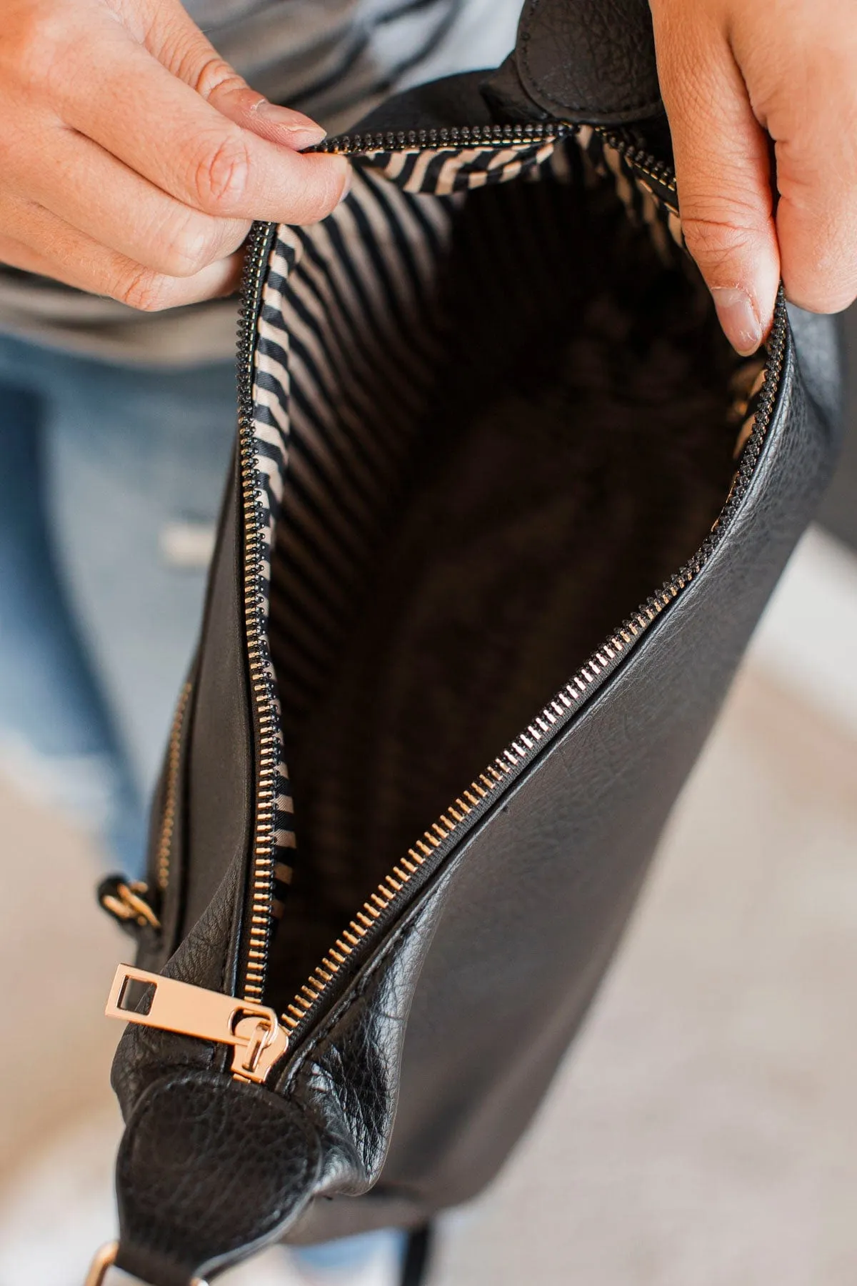 Never Doubted Us Crossbody Purse- Black