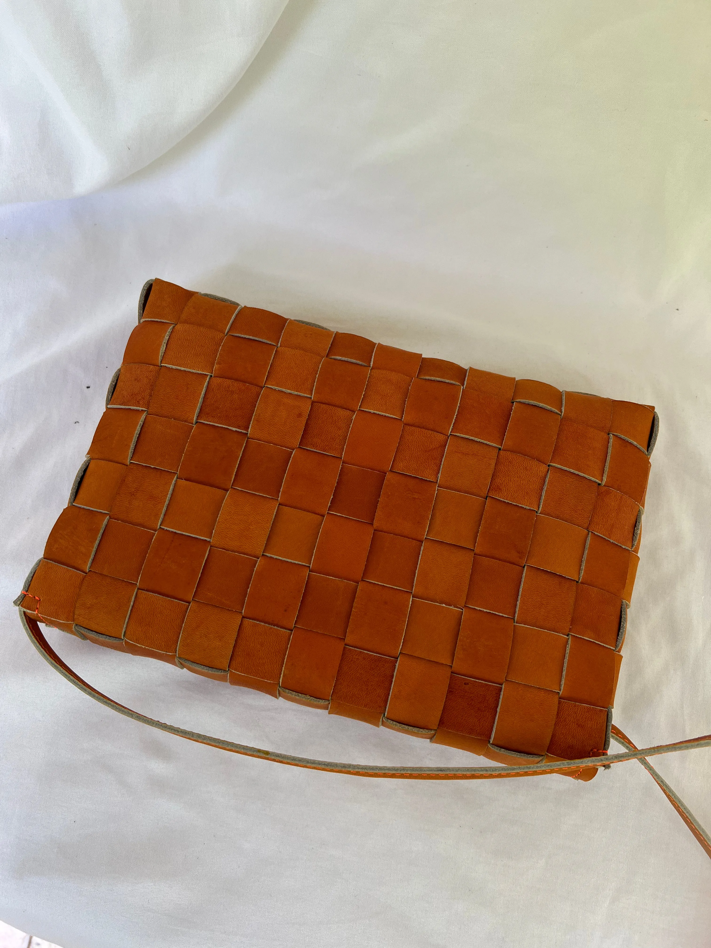 No. 130 Weaved crossbody bag
