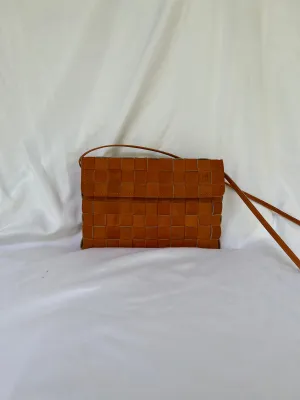 No. 130 Weaved crossbody bag
