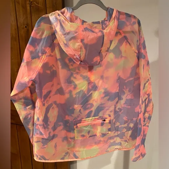 NWT Under Armour Storm Up the Pace Windbreaker Jacket in Pink Sands Color
