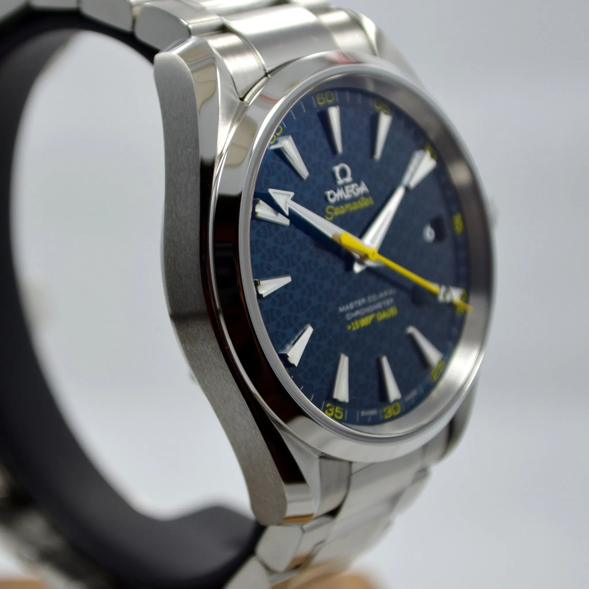 Omega Seamaster Aqua Terra James Bond SPECTRE 231.10.42.21.03.004 Steel Watch