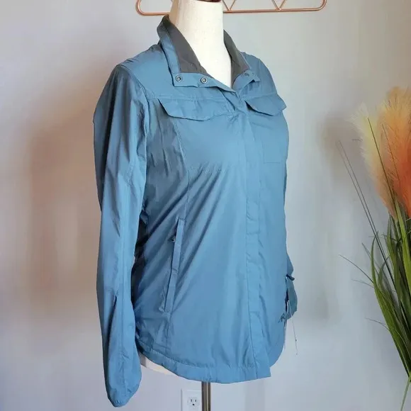 Outdoor Research New Women's Blue Microlight Shirt Jacket Shacket Size Medium