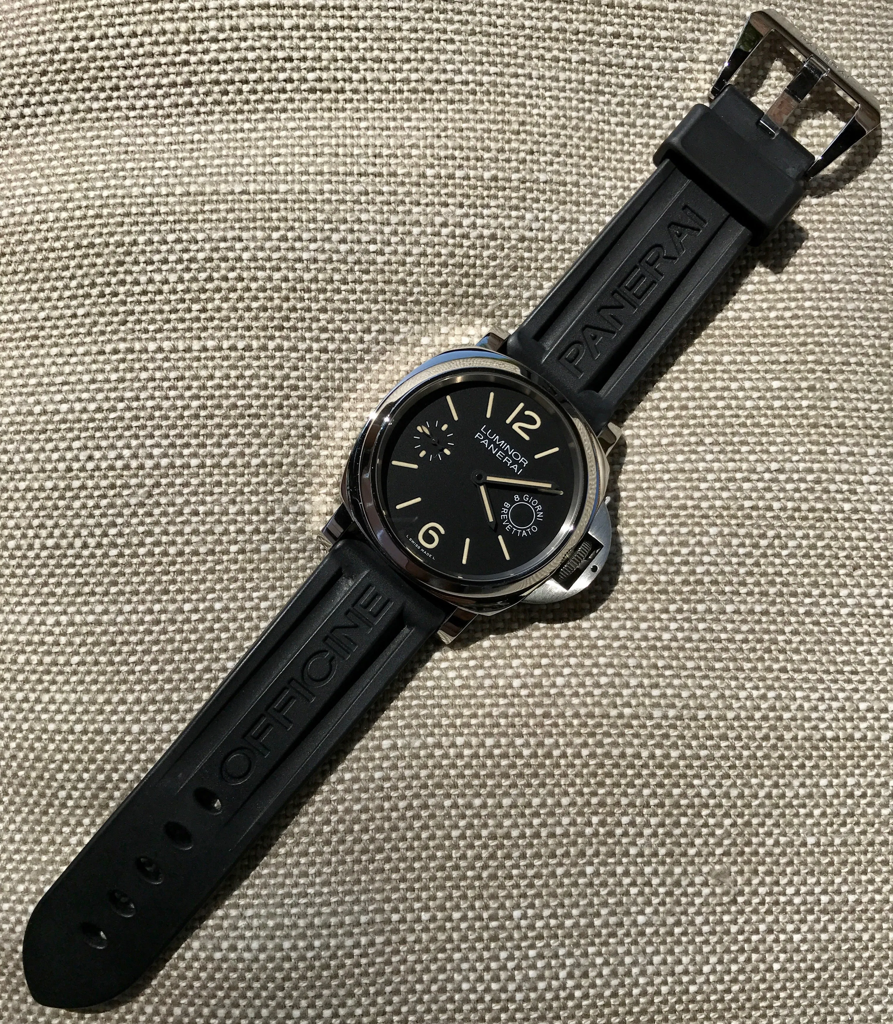 Panerai Luminor PAM 590 8 Days Acciado 44mm Manual Wind Caliber P5000 Wristwatch