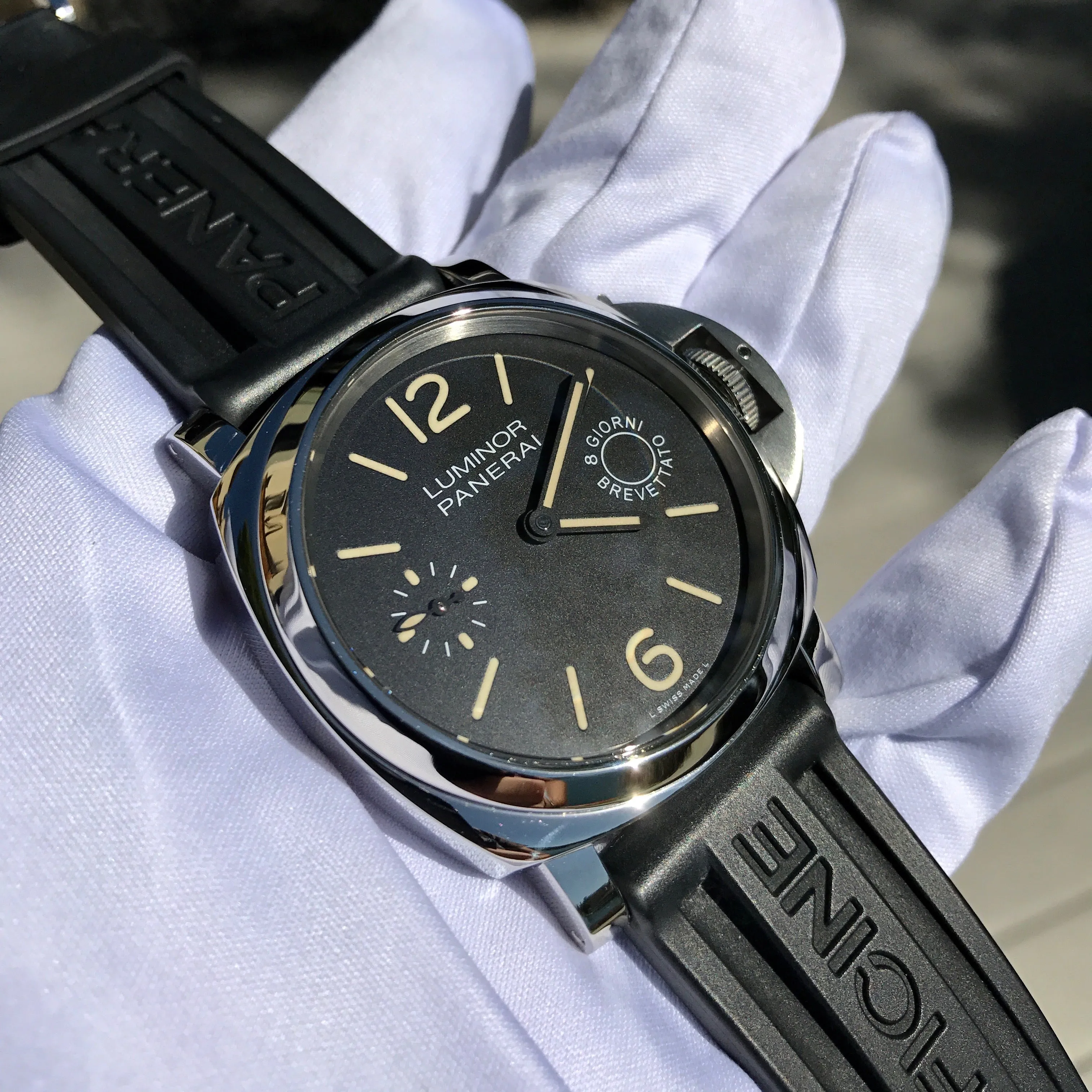 Panerai Luminor PAM 590 8 Days Acciado 44mm Manual Wind Caliber P5000 Wristwatch