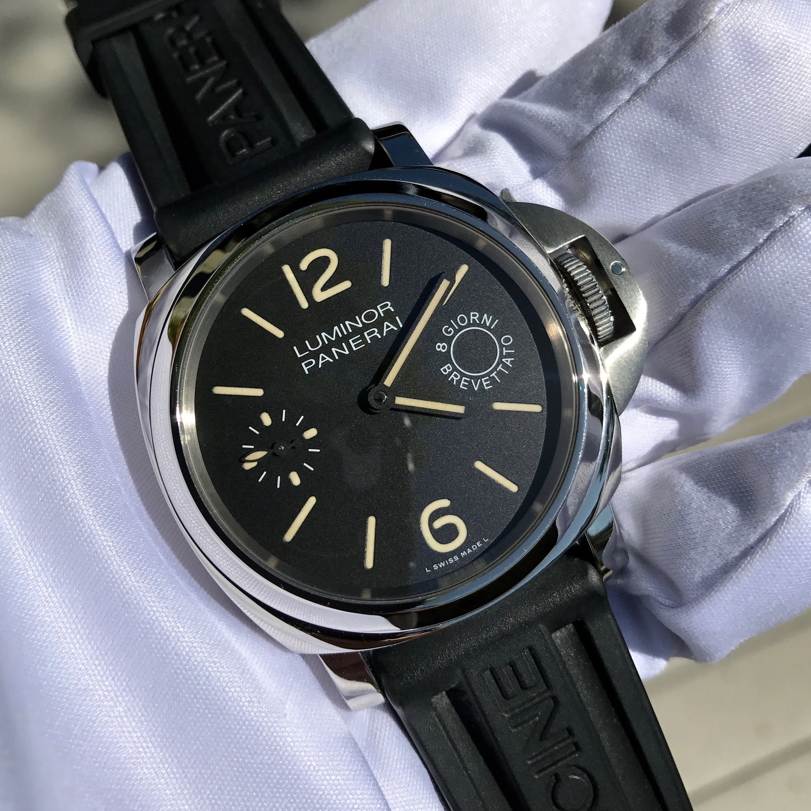 Panerai Luminor PAM 590 8 Days Acciado 44mm Manual Wind Caliber P5000 Wristwatch
