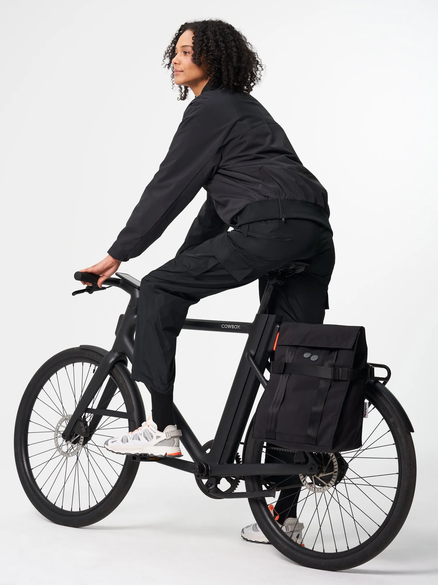 Pendik TB - Solid Black