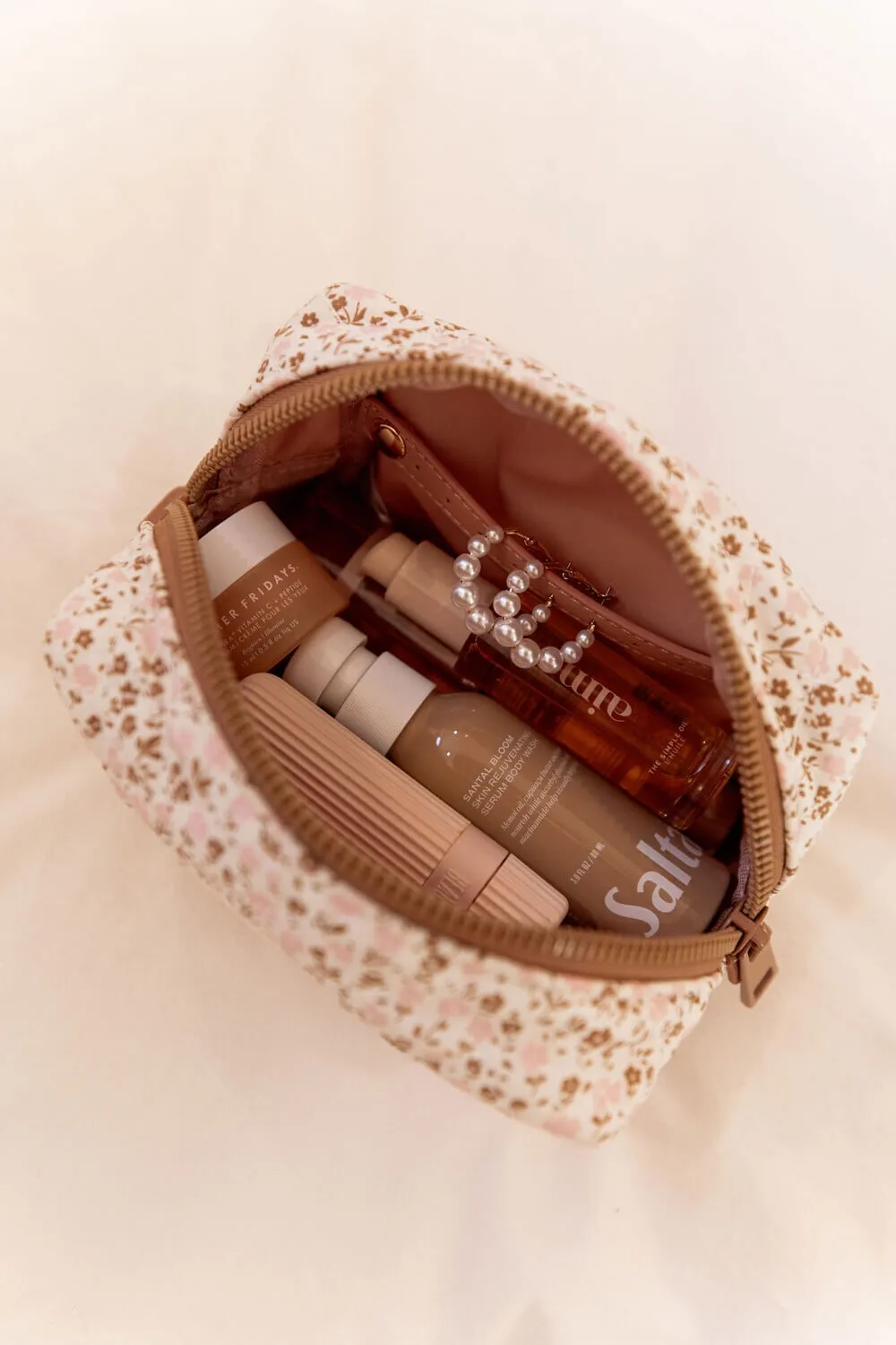 Quilted cosmetic case Brown floral