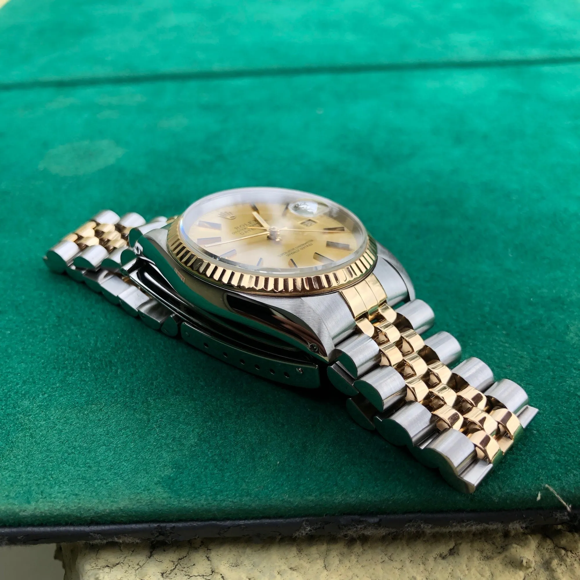 Rolex Datejust 16233 Two Tone Champagne Stick Automatic Wristwatch Box Papers Circa 1990