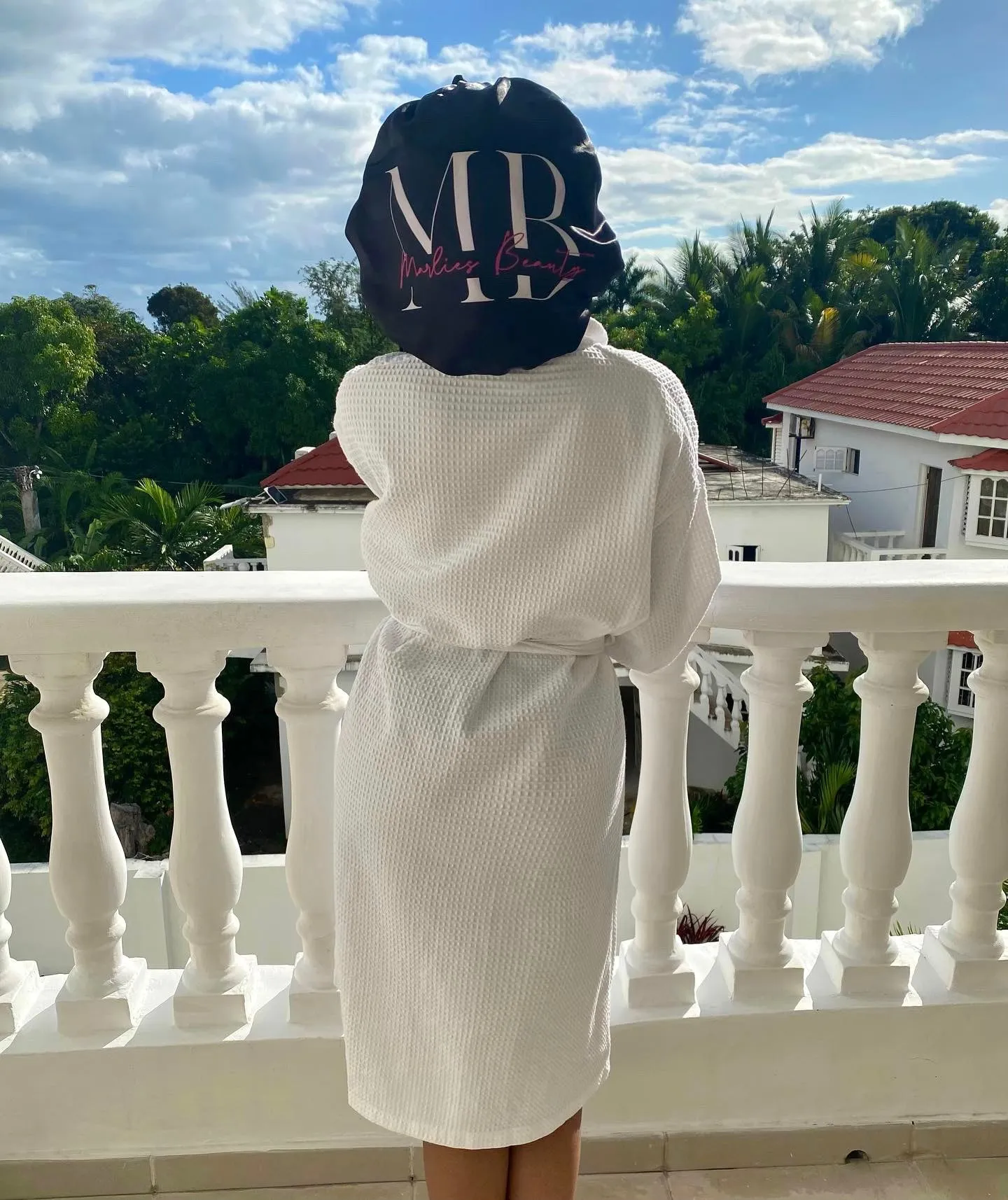 Silky Bonnet
