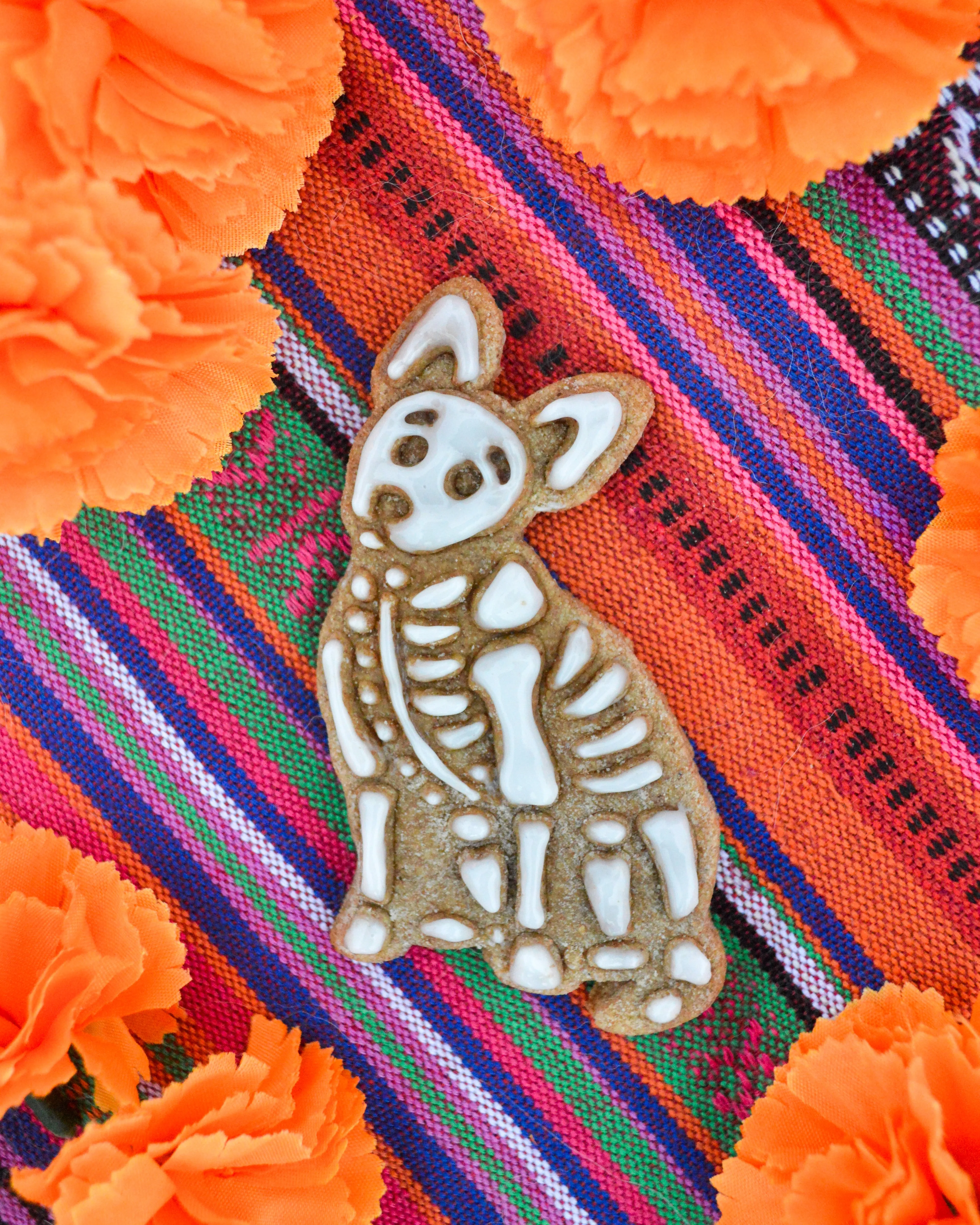 Skeleton Dog Shape Cookie Cutter (2 Styles Available)