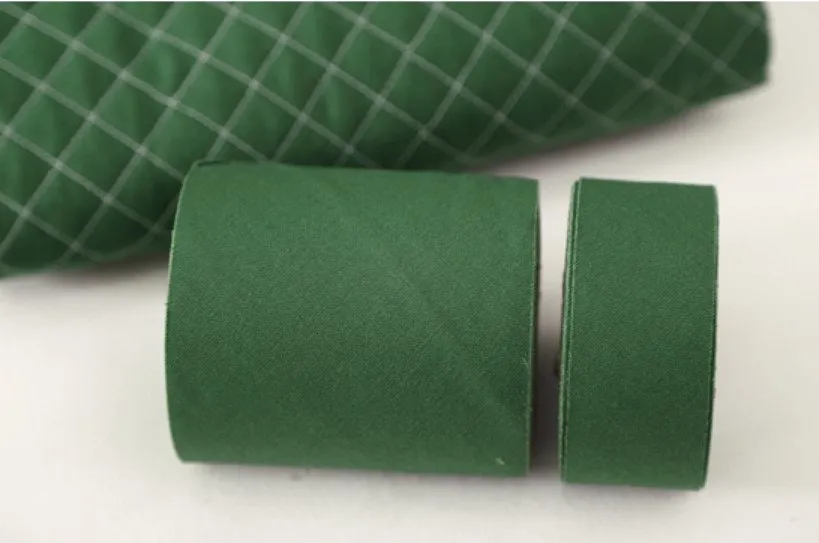 Solid Green Christmas Oxford Cotton Roll Bias, 14 yards - Quality Korean Bias Tape - By the Roll - 4cm or 10cm/70245