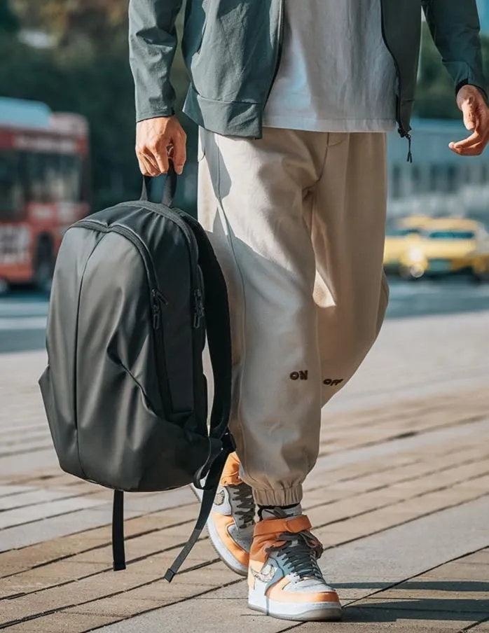 Stratos Ultimate Men's Fashion Casual Laptop Backpack