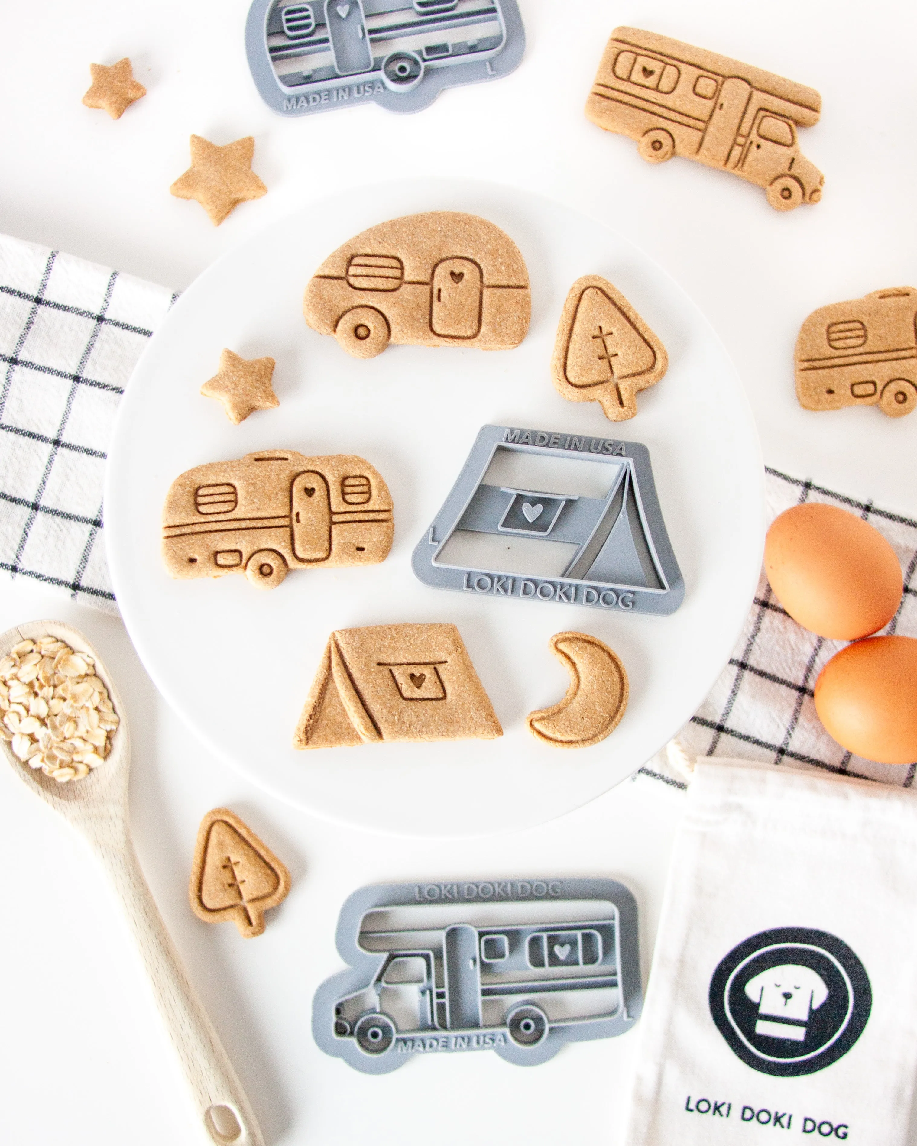 Teardrop Camper Shaped Cookie Cutter