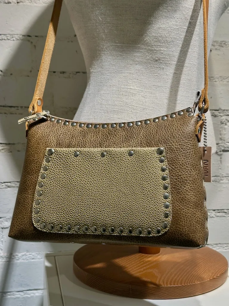 TOBACCO ZIP CROSSBODY HANDBAG WITH ADJUSTABLE STRAP II211