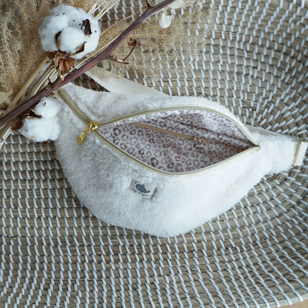 Treasure Bag - Faux Fur Ivory