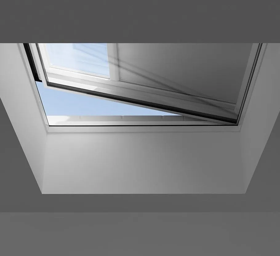 VELUX CVU 150100 0220Q INTEGRA® Electric Flat Roof Window Base (150 x 100 cm)