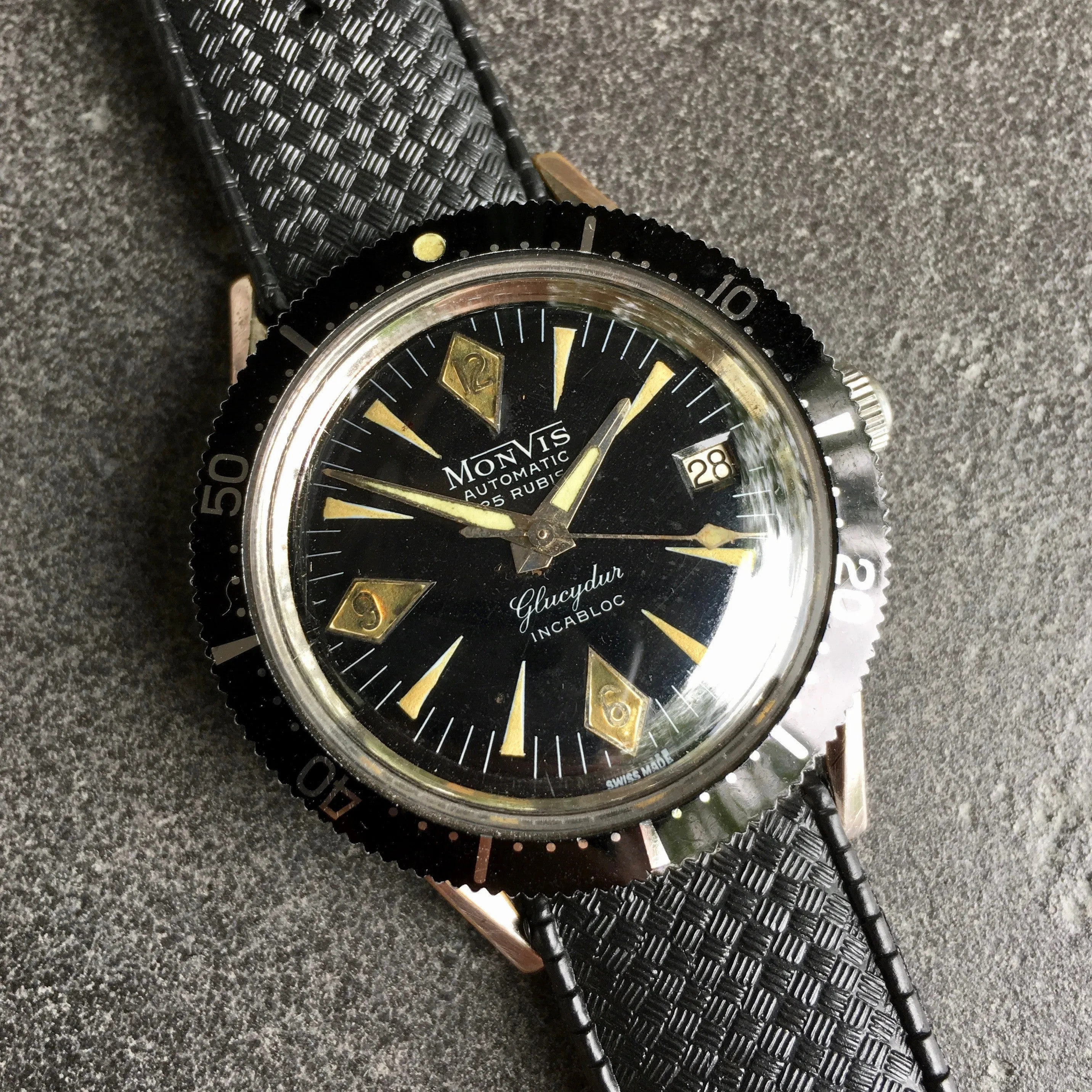 Vintage Monvis Glucydur Divers Incabloc Automatic Date Black Stainless Steel Wristwatch